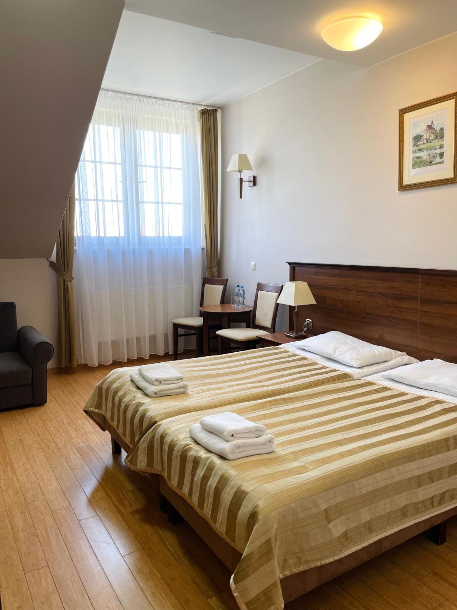 Hotel Kresowiak Siemiatycze Buitenkant foto